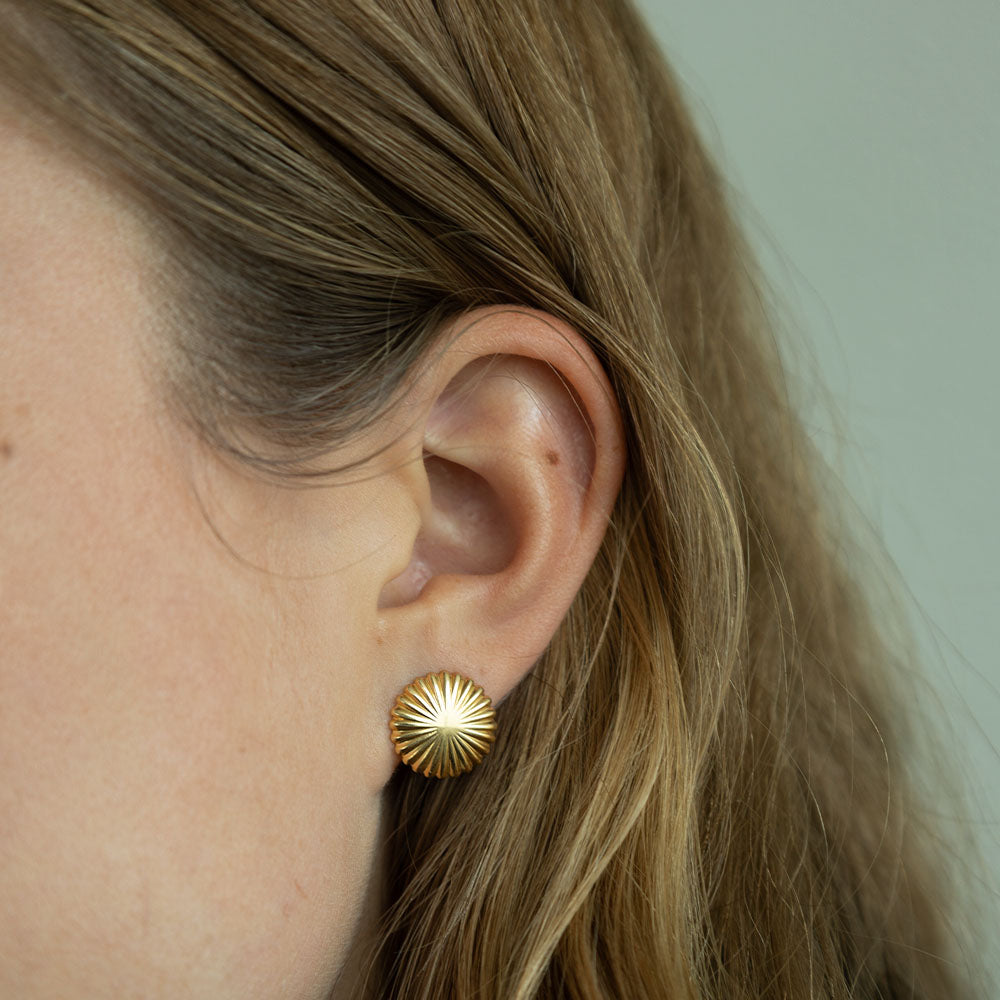 Ørestikker 8 Karat Guld