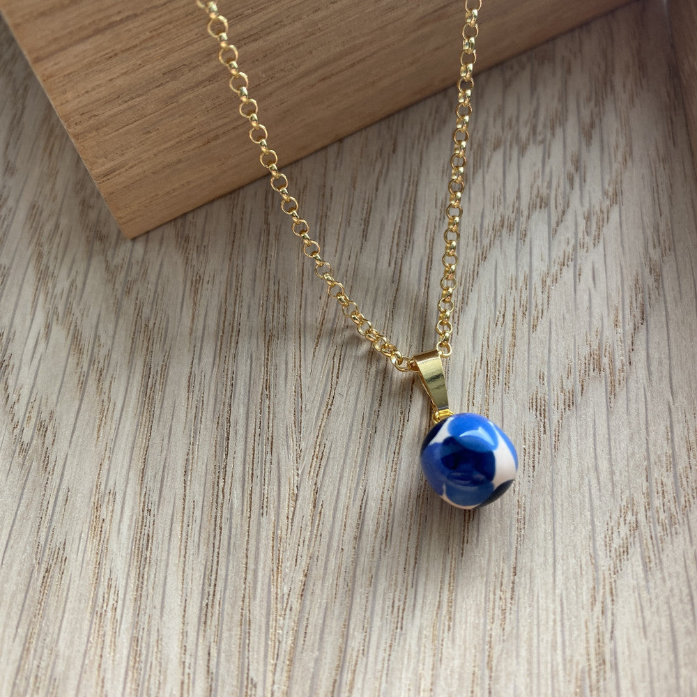 Vedhæng i forgyldt sølv - Relax