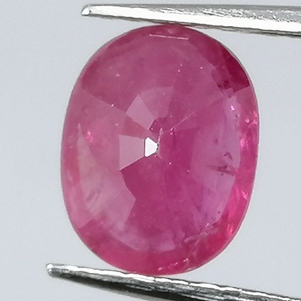 Naturlig rubin, oval cut, 1.78 ct