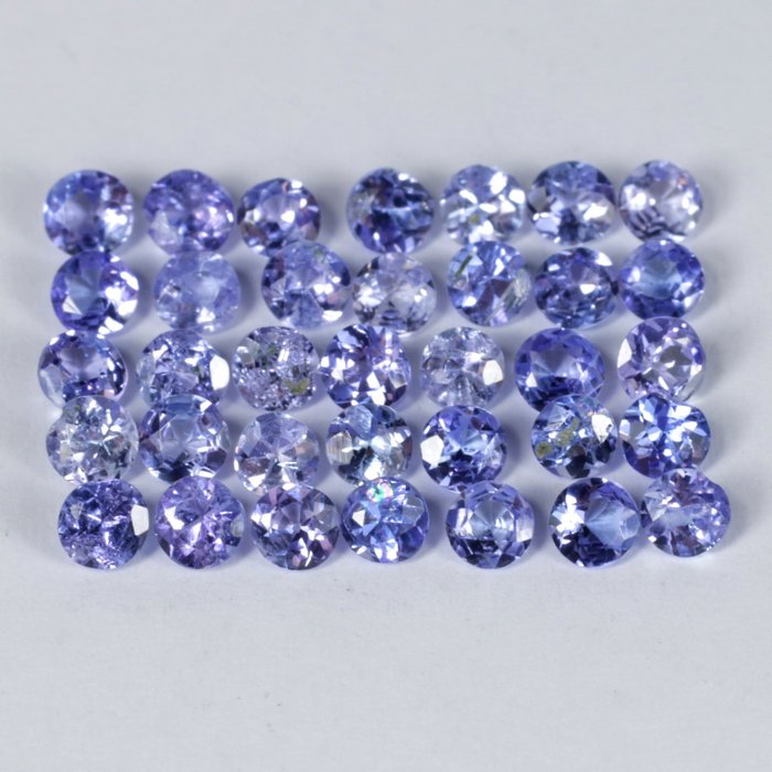 35 stk Tanzanite, samlet 3.07 ct -