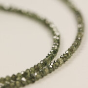 Collier med grønne rådiamanter, 16 carat