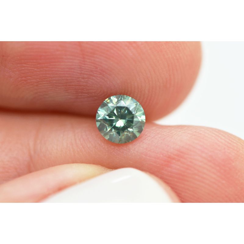 0.61 Carat Round Diamond
