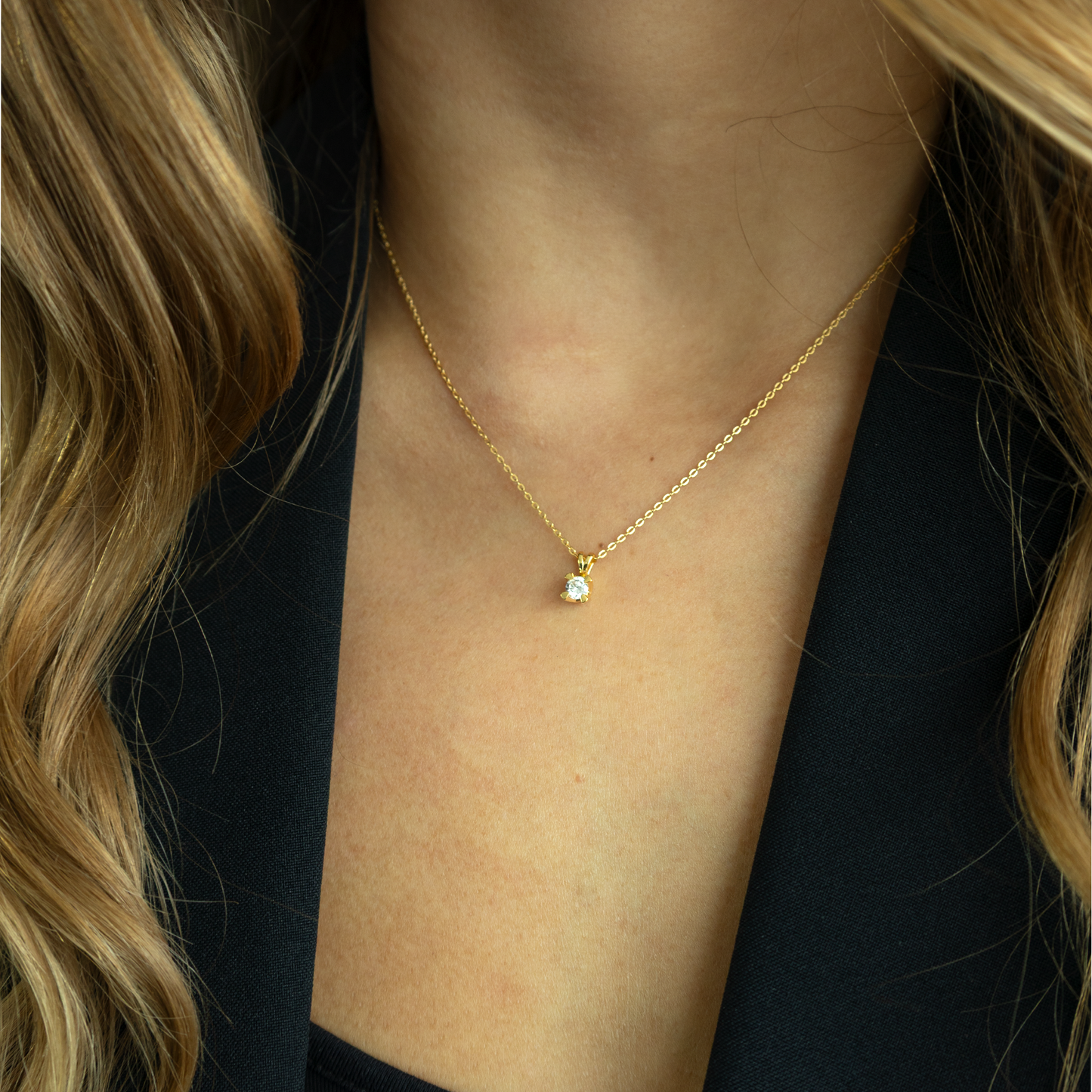Elya Vedhæng 8 Karat Guld Med 0,25ct W/VS Labgrown Diamant