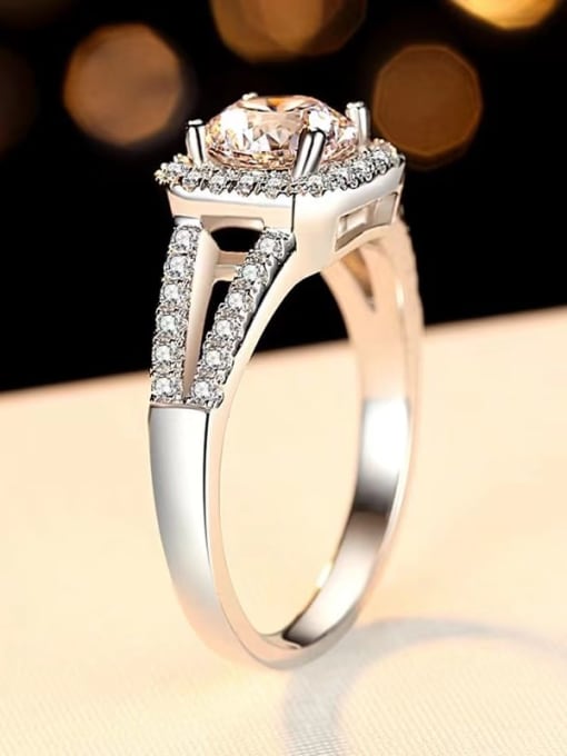 Sølvring, roset, belagt med platin - 1.00 ct lab moissanite