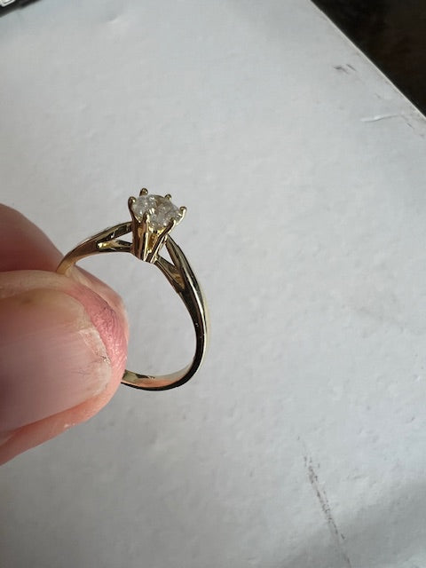 Ringskinne, rødguld/hvidguld, 14 kt, 6 greb, højfatning.