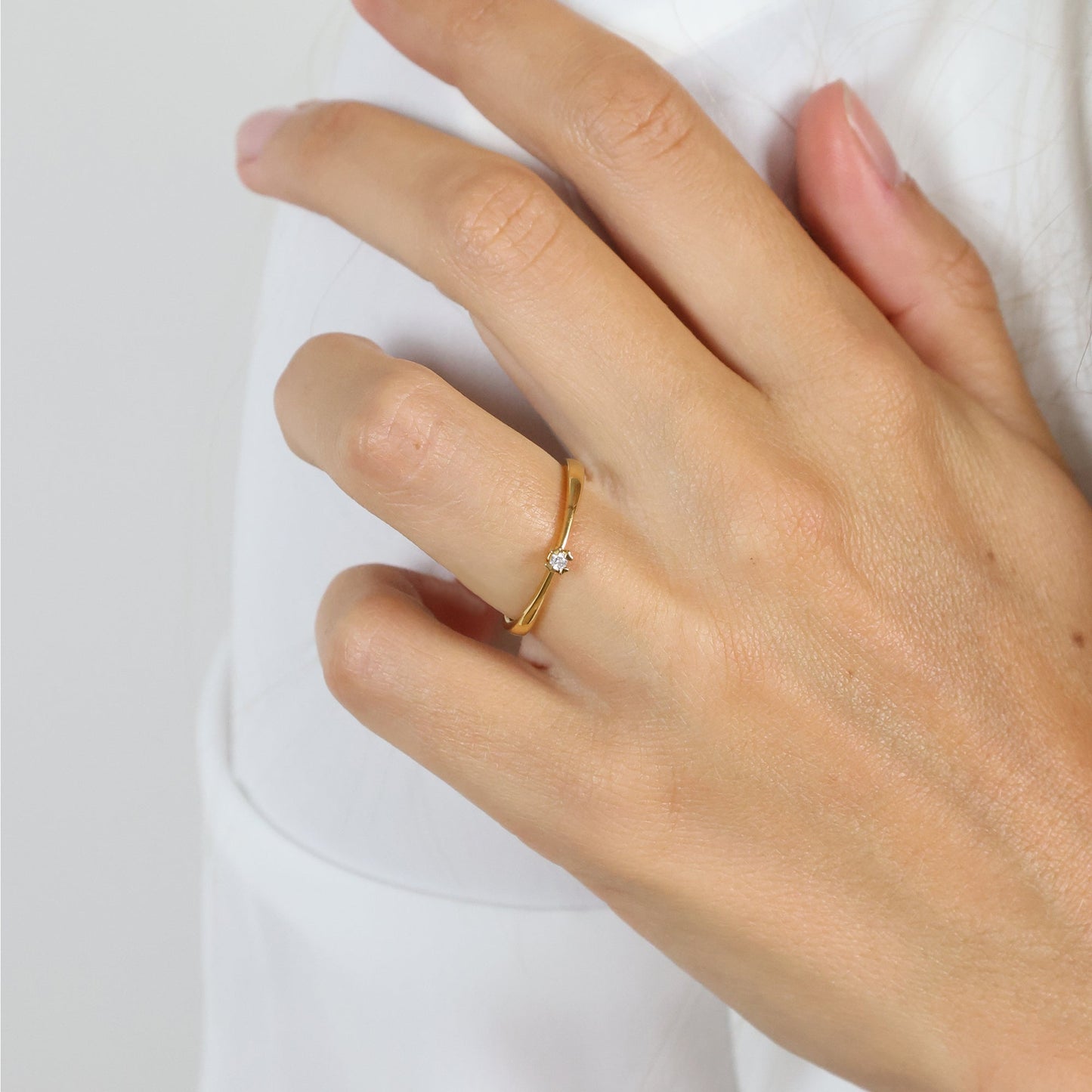 Mary Ring 8 Karat Guld Med 0,03ct W/VS Labgrown Diamant