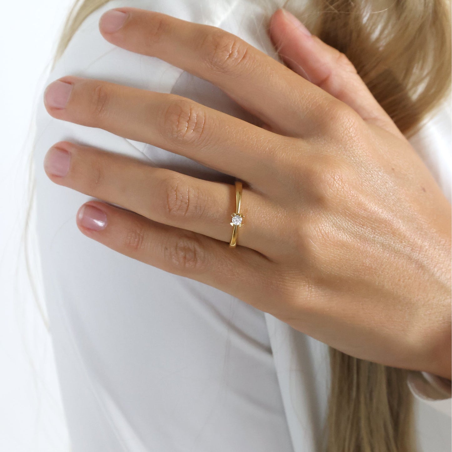 Mary Ring 8 Karat Guld Med 0,10ct W/VS Labgrown Diamant