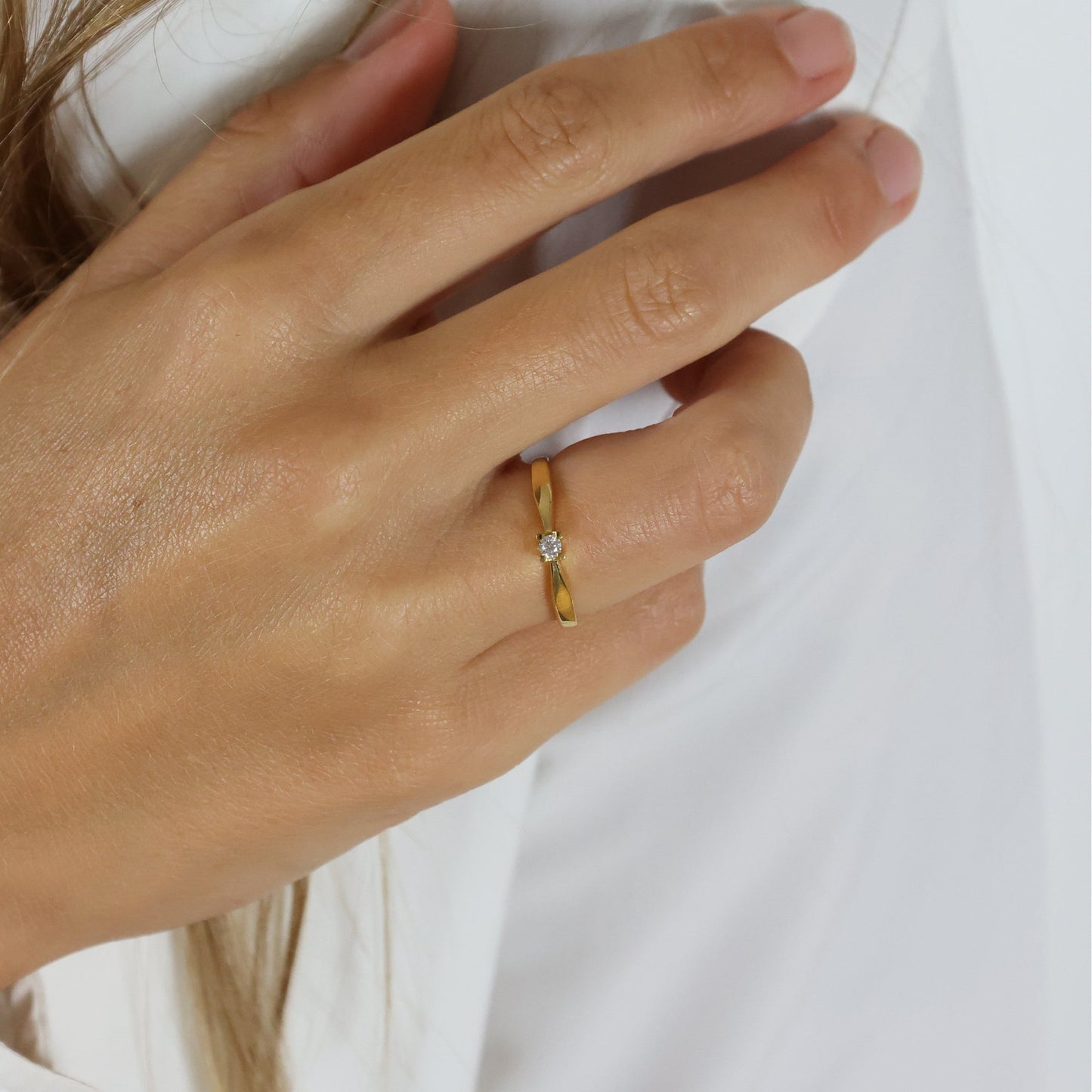 Eternity Ring 8 Karat Guld Med 0,05ct W/SI Diamant