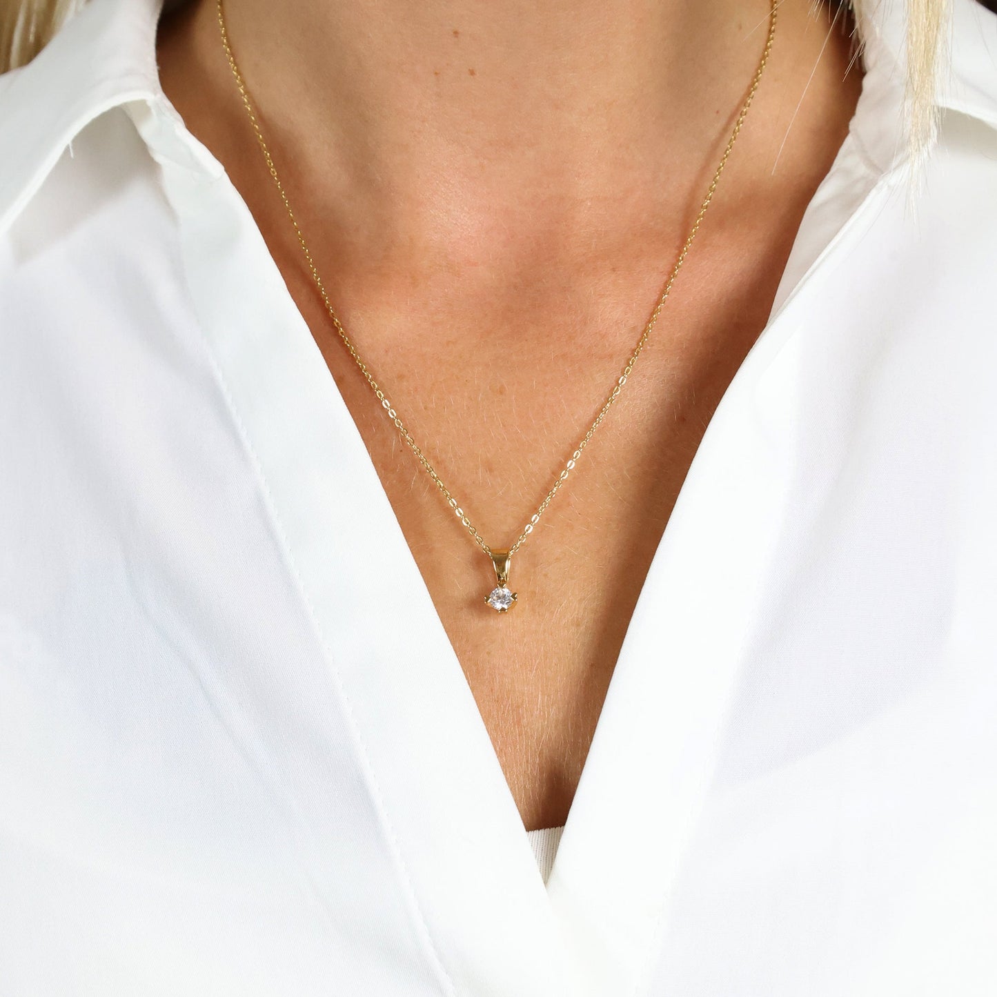 Mary Vedhæng 14 Karat Guld Med 0,25ct W/VS Labgrown Diamant