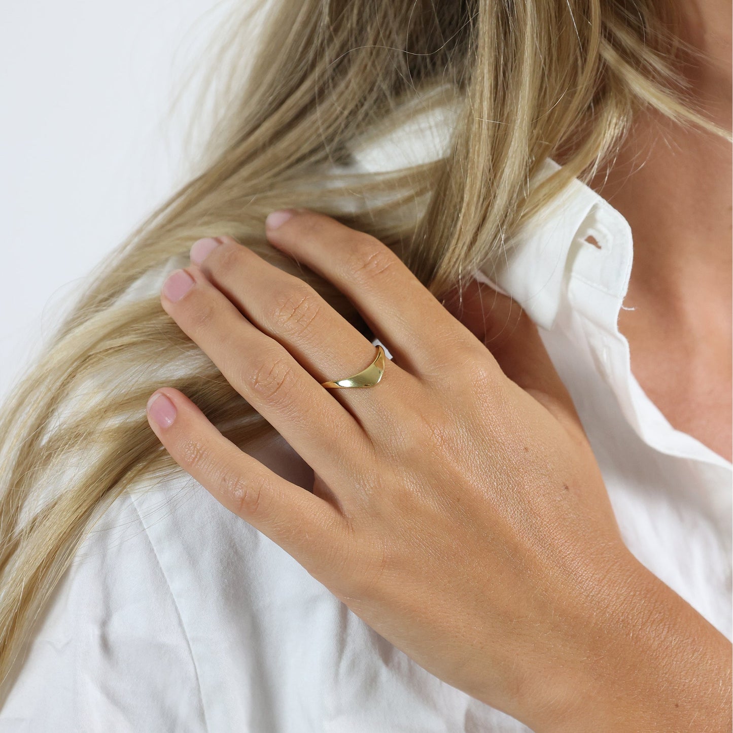 Ring Måne 8 Karat Guld med Cubic Zirkonia