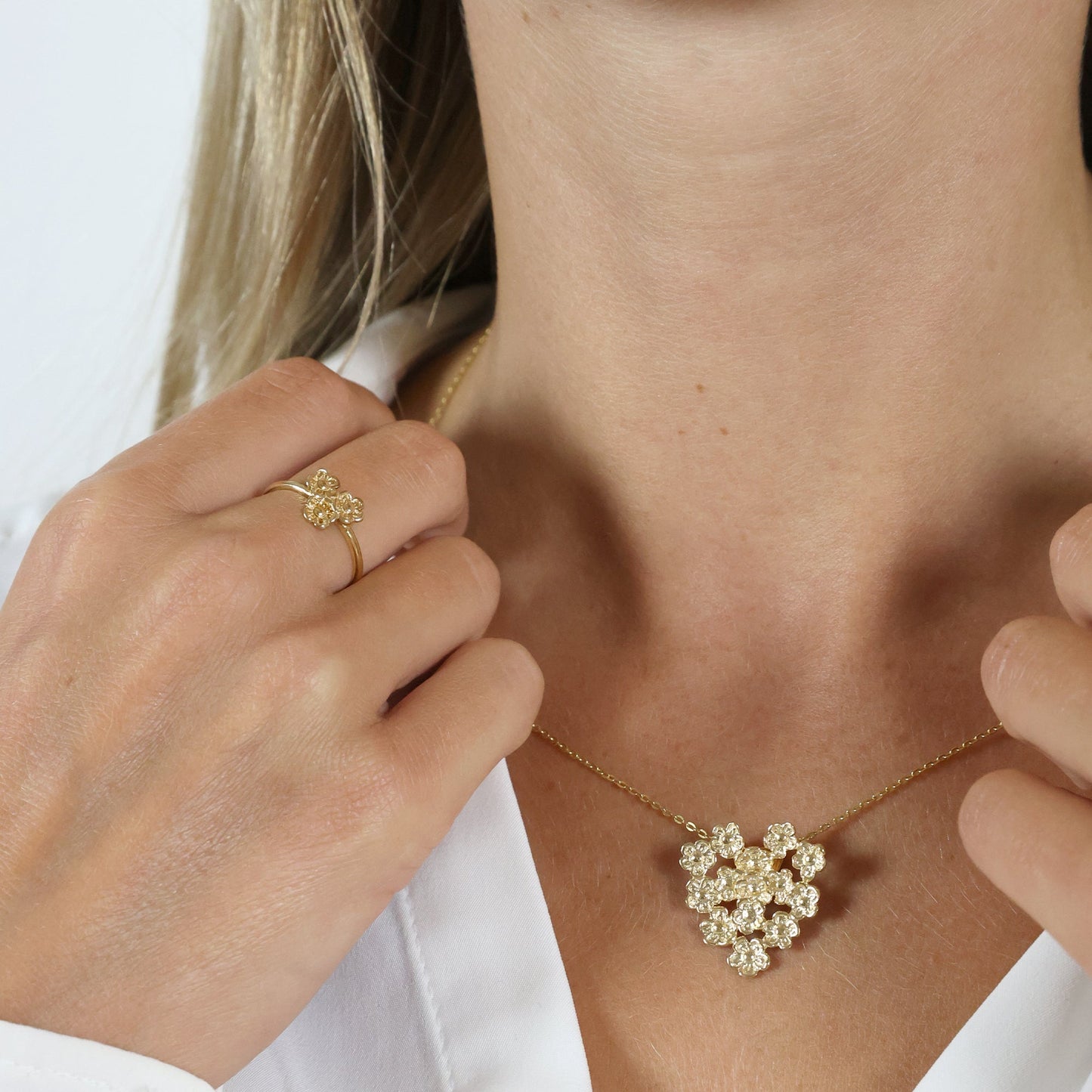 Ring Blomster 8 Karat Guld