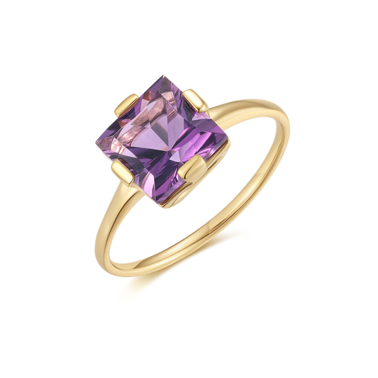 9 kt. guld ring firkant med amertyst. Mål sten 9 mm. i diameter.