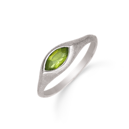 Sølv ring rhodineret oval med peridot.