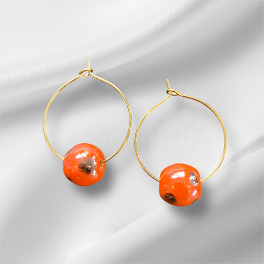 Unika øreringe - Orange / black dots