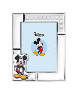 Disney Mickey Mouse i røde bukser med 4 stjerner og til tekst oppe i højre side af rammen. Mål: 13 x 18 cm.