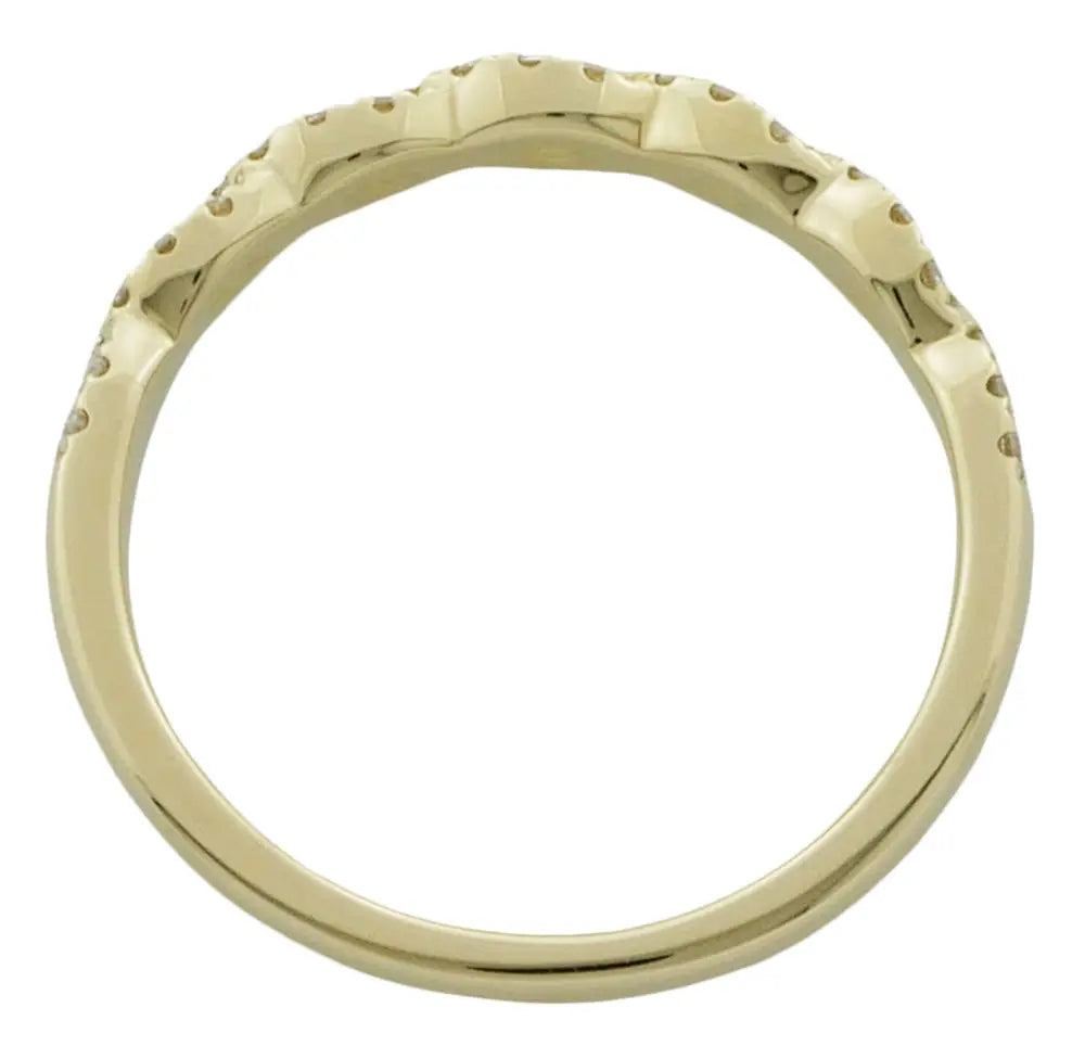Diamantring, 14 kt med 40 diamanter.