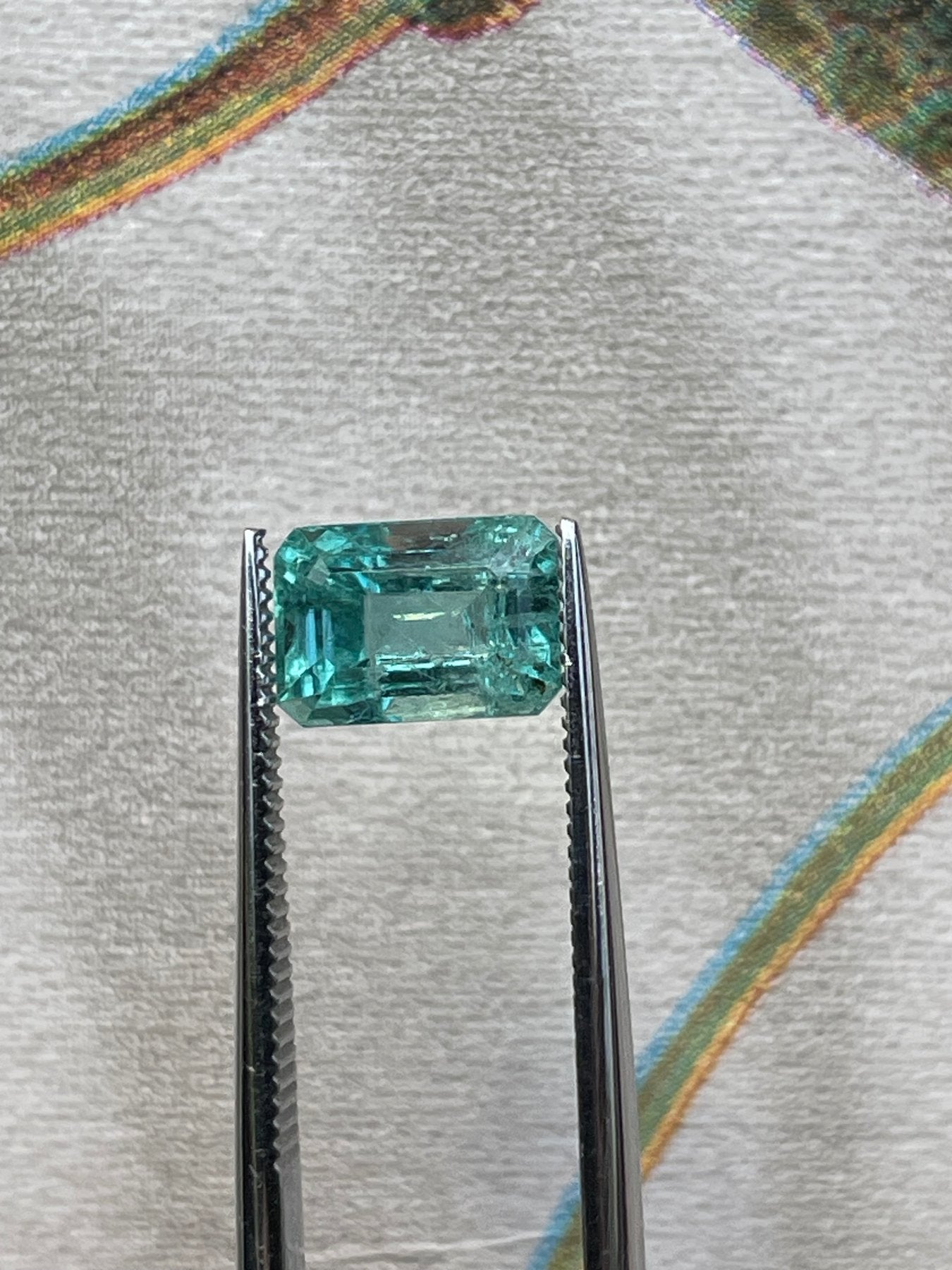 Smaragd, grøn, 1.34 ct