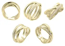 14 kt Guldring med diamanter