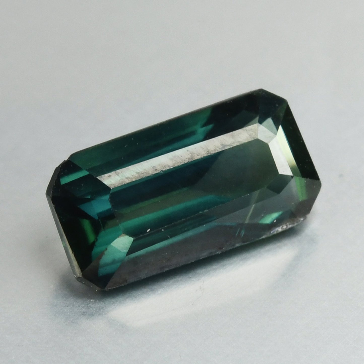 Safir, blå/grøn, 1.70 ct