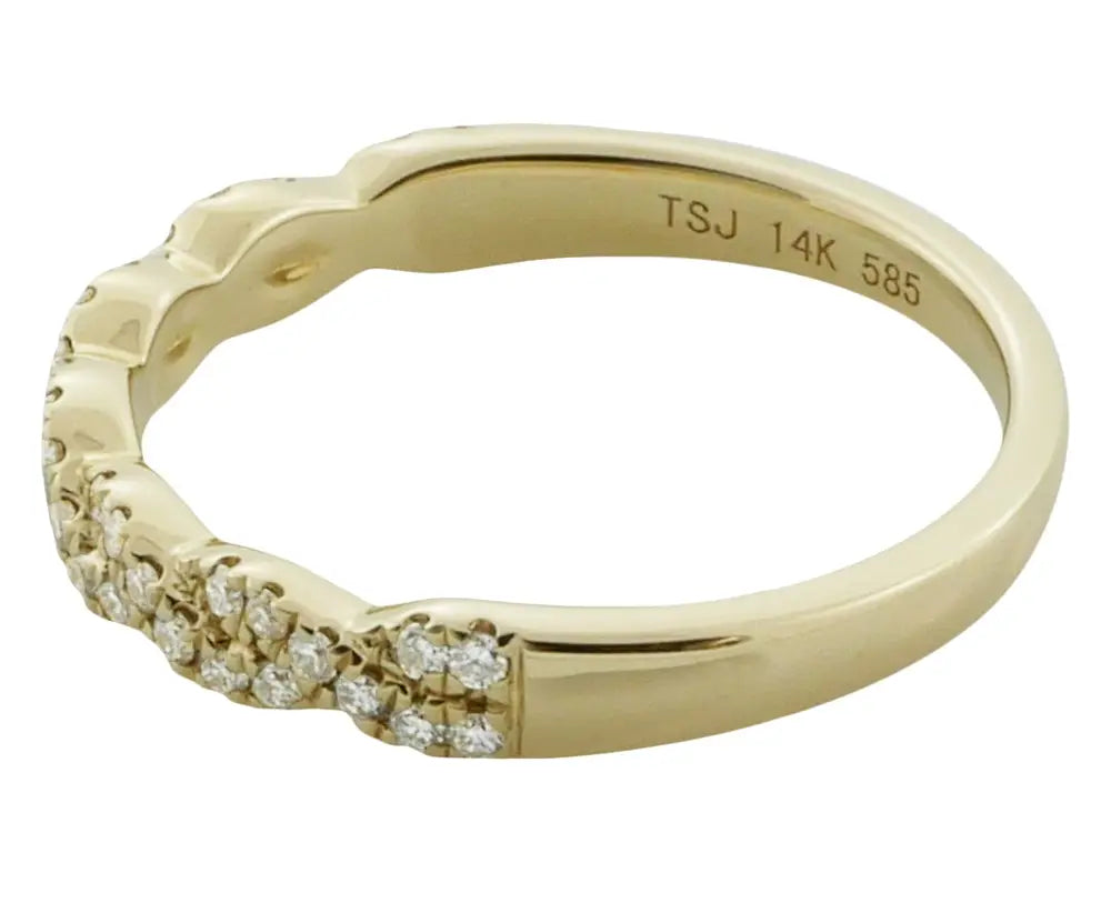 Diamantring, 14 kt med 40 diamanter.