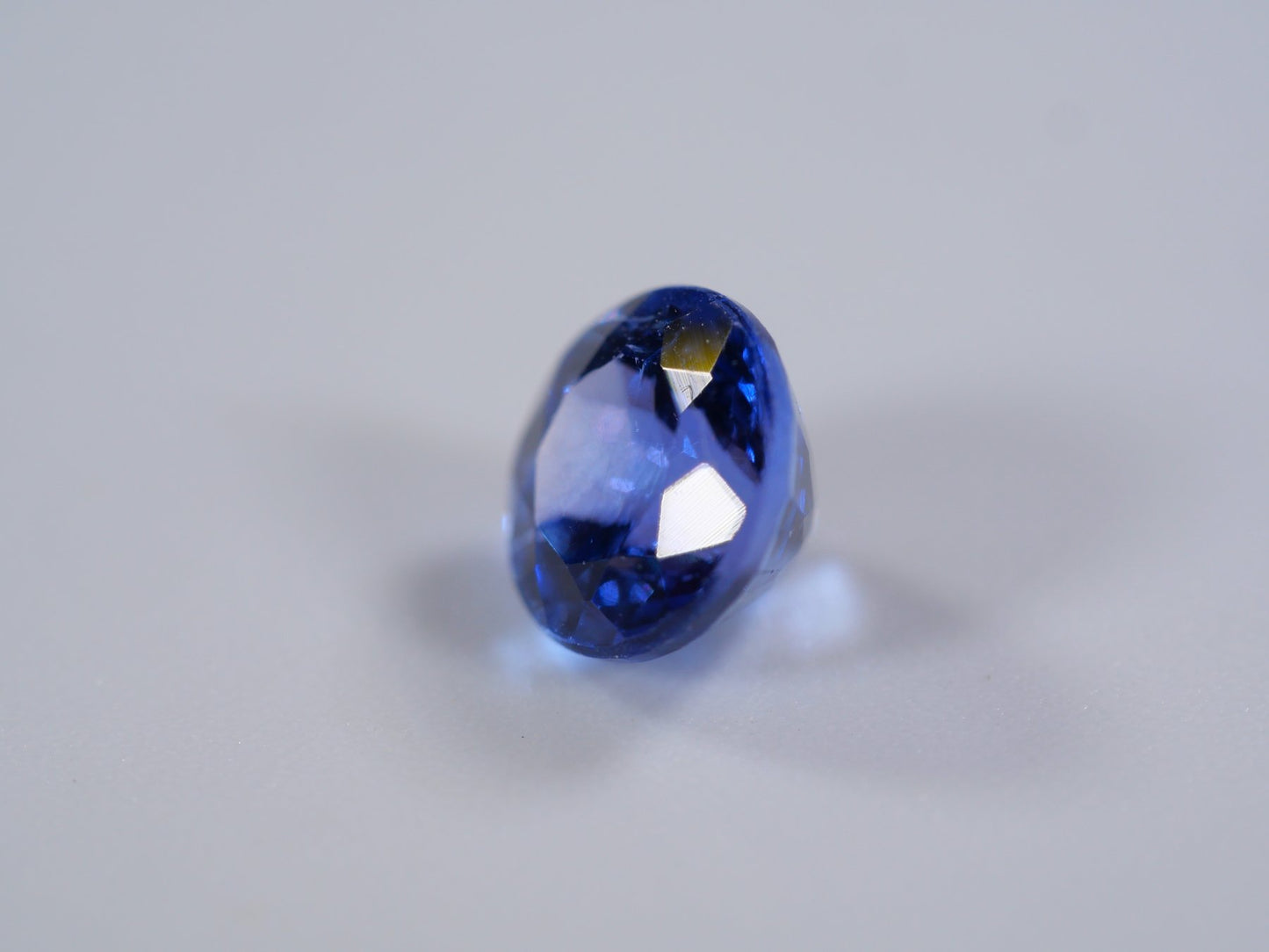 Deep Violetish Blue Tanzanite - 0.96 ct