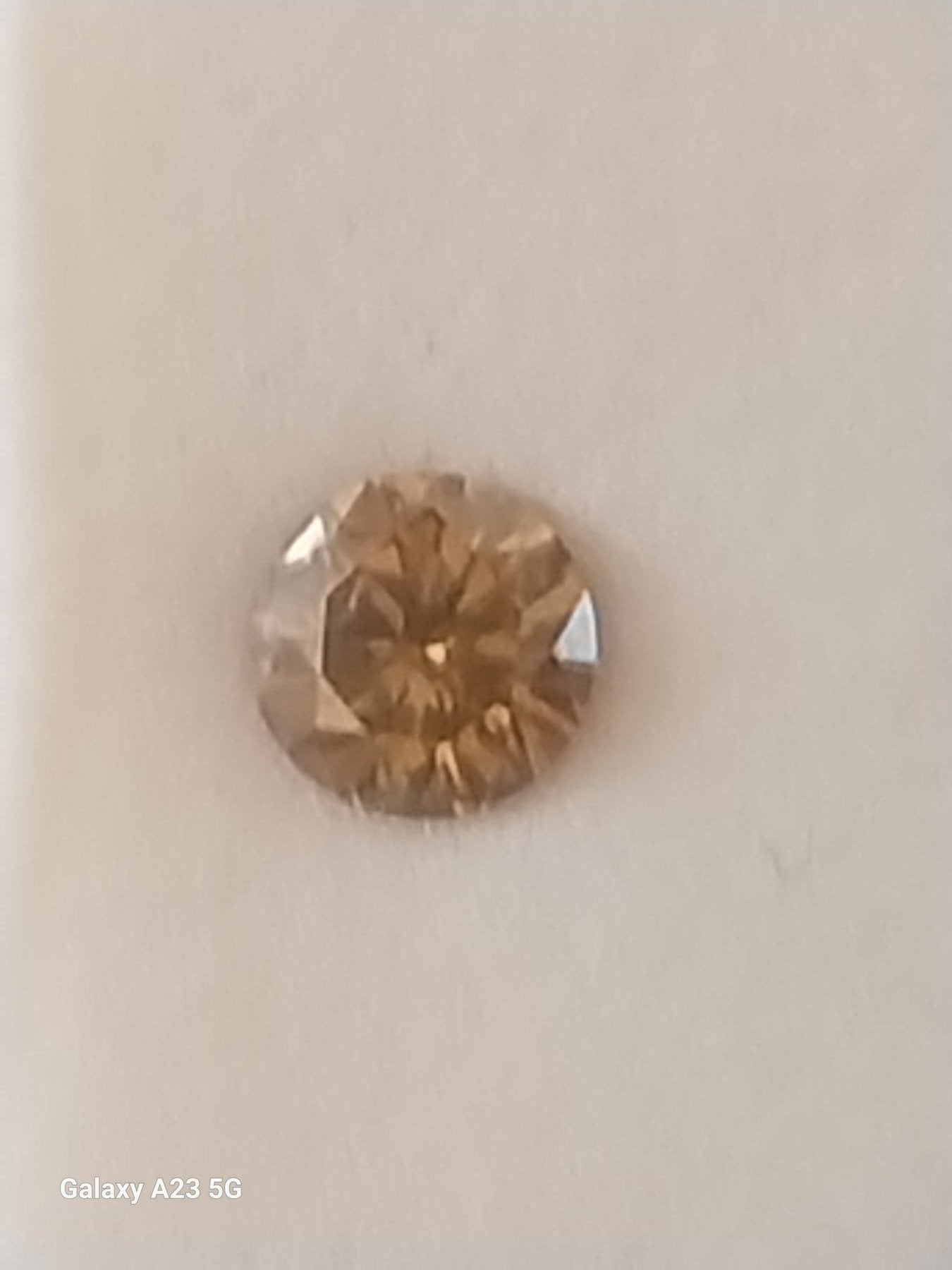 1 pcs Diamond - 0.37 ct - Round - SI2 - Brownish yellow