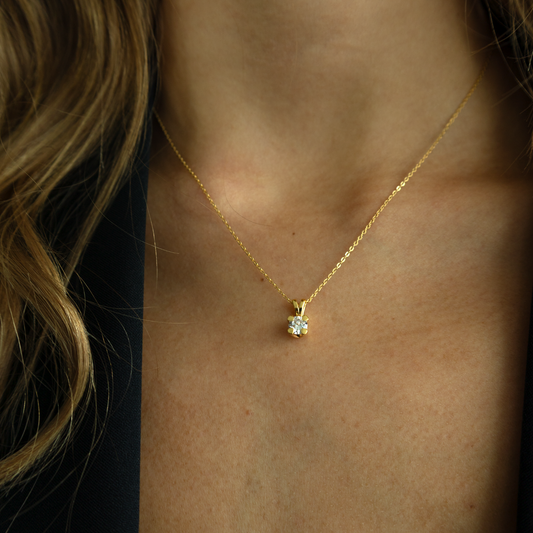 Elya Vedhæng 8 Karat Guld Med 0,50ct W/VS Labgrown Diamant