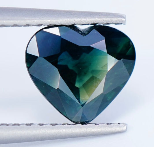 Hjerteslebet safir, 1.51 ct, blå/grøn